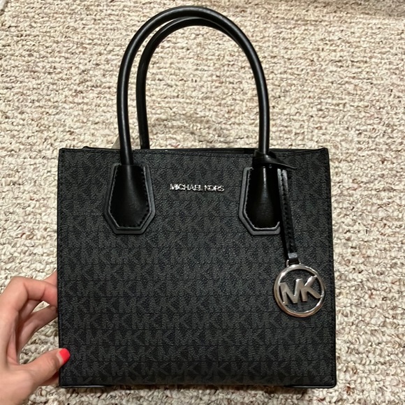 Michael Kors Mercer Leather Satchel Crossbody Bag 35T1SM9M2B - Picture 1 of 8